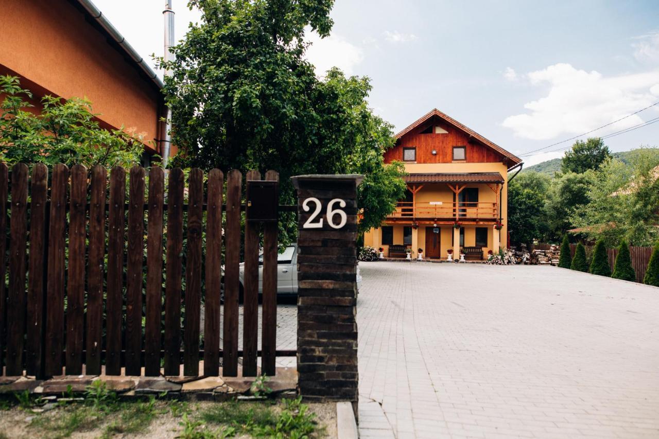 Iris 2 Bed & Breakfast Прайд Екстериор снимка