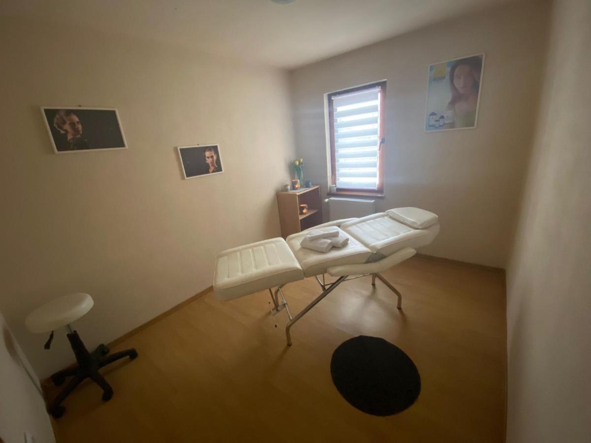Iris 2 Bed & Breakfast Прайд Екстериор снимка
